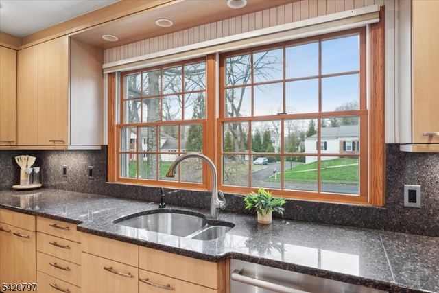 8 Bennington Rd, Morris Twp., NJ 07960