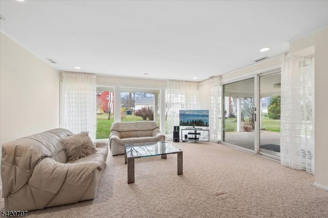 8 Bennington Rd, Morris Twp., NJ 07960