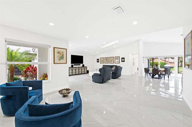 11158 Highland Cir, Boca Raton, FL 33428