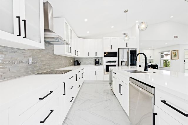 11158 Highland Cir, Boca Raton, FL 33428
