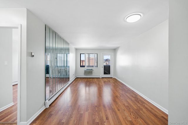 9711 N Conduit Avenue 3C, Ozone Park, NY 11417