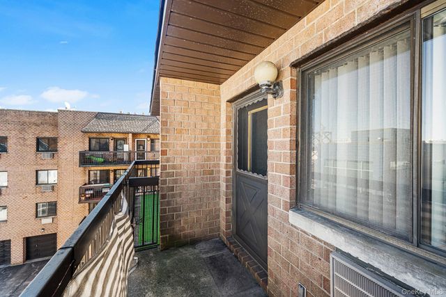 9711 N Conduit Avenue 3C, Ozone Park, NY 11417