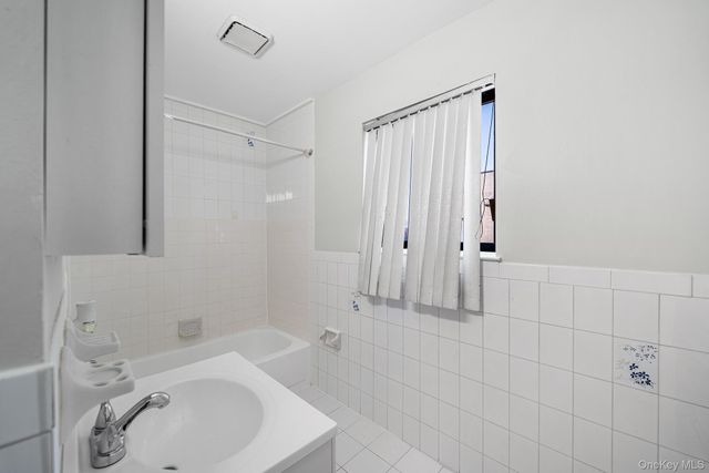 9711 N Conduit Avenue 3C, Ozone Park, NY 11417