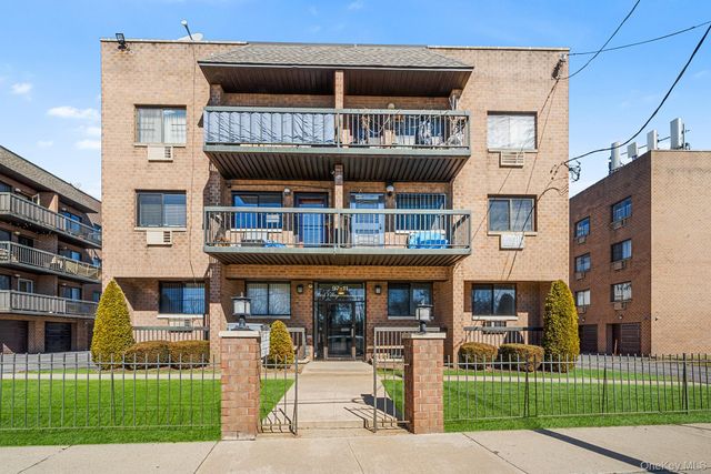 9711 N Conduit Avenue 3C, Ozone Park, NY 11417
