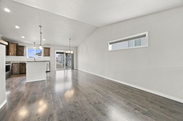 4541 13th Street S, Moorhead, MN 56560