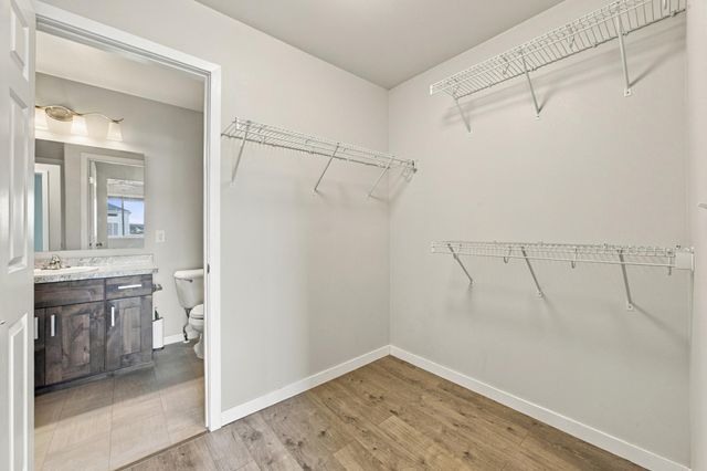 4541 13th Street S, Moorhead, MN 56560