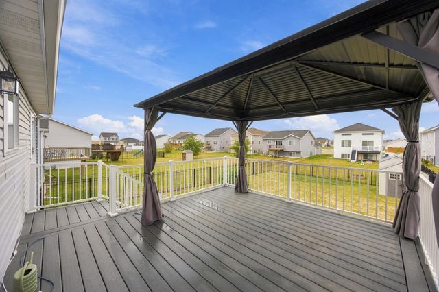 4541 13th Street S, Moorhead, MN 56560