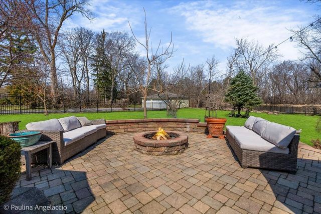 26048 W Cuba Road, Barrington, IL 60010