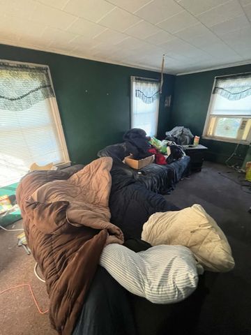 5 Marconi Rd, Worcester, MA 01606