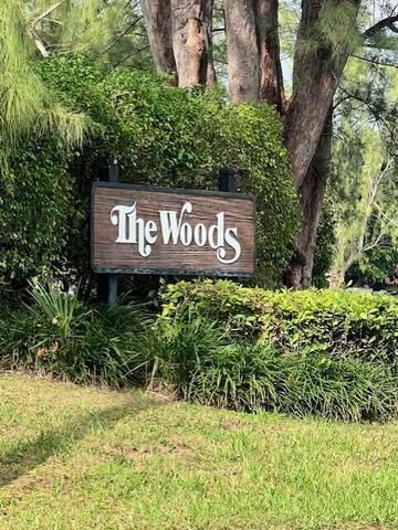 21911 Lake Forest Circle 201, Boca Raton, FL 33433