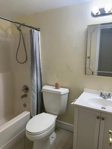 21911 Lake Forest Circle 201, Boca Raton, FL 33433