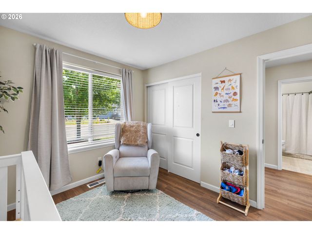 680 ANDRIAN Dr, Molalla, OR 97038