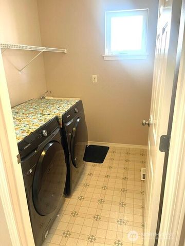 1506 225th Place SE, Sammamish, WA 98075