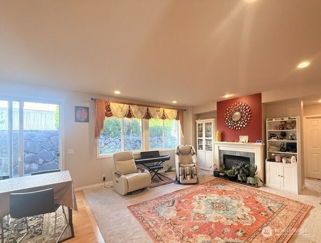 1506 225th Place SE, Sammamish, WA 98075