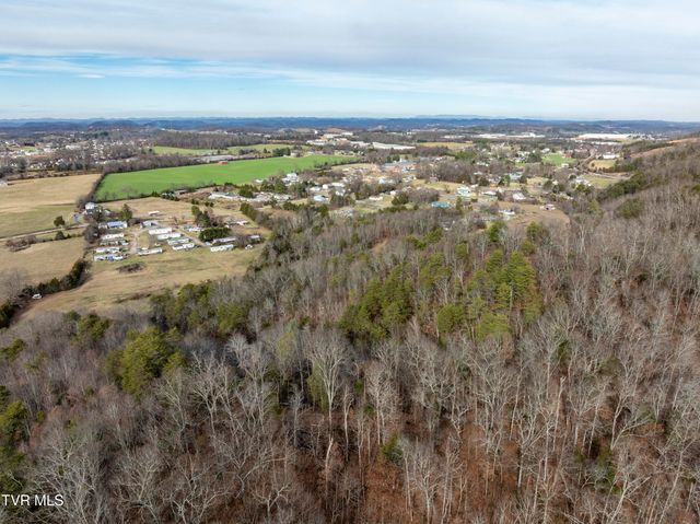 355 North Austin Springs Road, Piney Flats, TN 37686