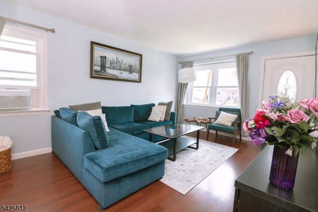 104 Hillcrest Ter, Roselle Boro, NJ 07203