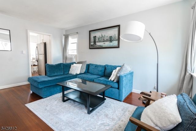 104 Hillcrest Ter, Roselle Boro, NJ 07203