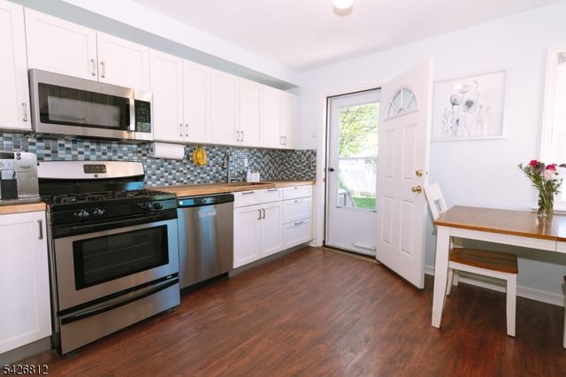 104 Hillcrest Ter, Roselle Boro, NJ 07203