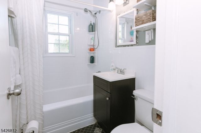 104 Hillcrest Ter, Roselle Boro, NJ 07203