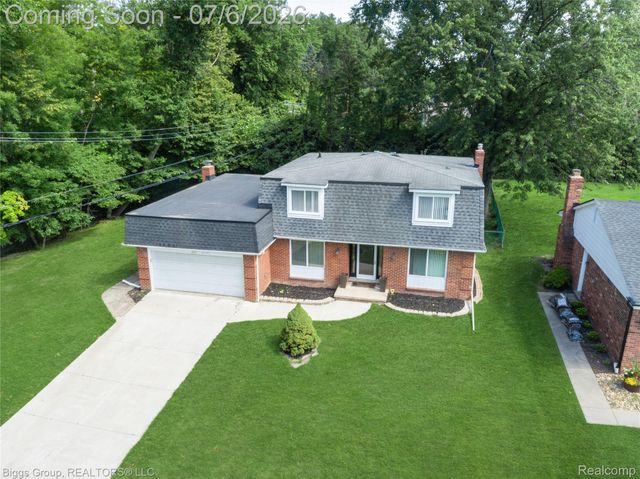 26207 Meadowbrook Way, Lathrup Village, MI 48076