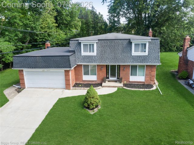 26207 Meadowbrook Way, Lathrup Village, MI 48076