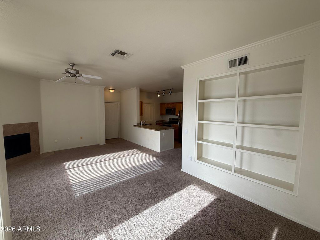 16013 S DESERT FOOTHILLS Parkway 2034, Phoenix, AZ 85048