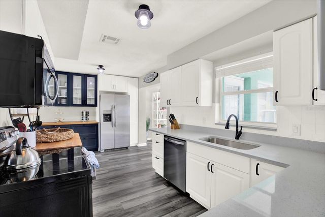 1241 12TH COURT SW, Largo, FL 33770