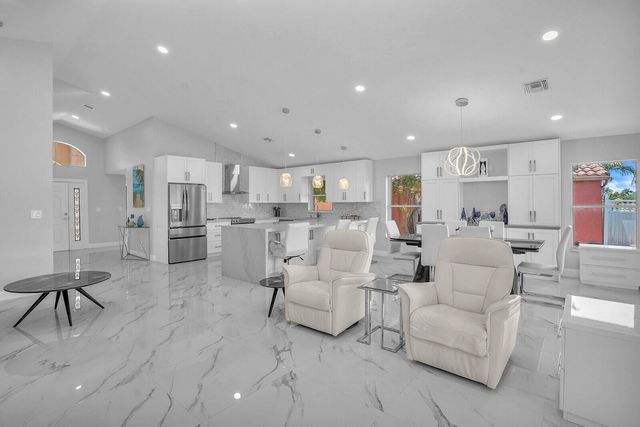 7791 Great Glen Circle, Delray Beach, FL 33446