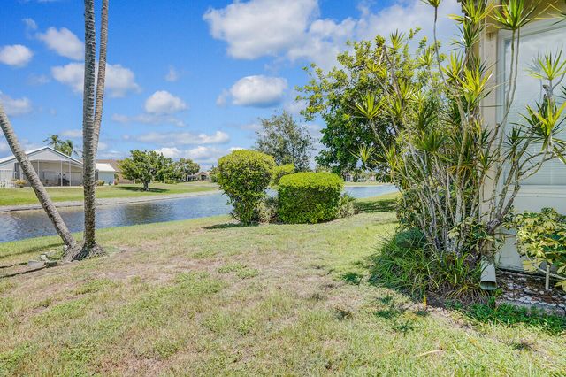 7791 Great Glen Circle, Delray Beach, FL 33446