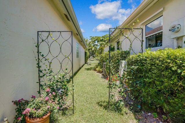 7791 Great Glen Circle, Delray Beach, FL 33446