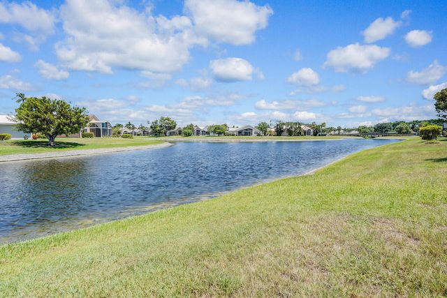7791 Great Glen Circle, Delray Beach, FL 33446