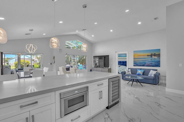 7791 Great Glen Circle, Delray Beach, FL 33446