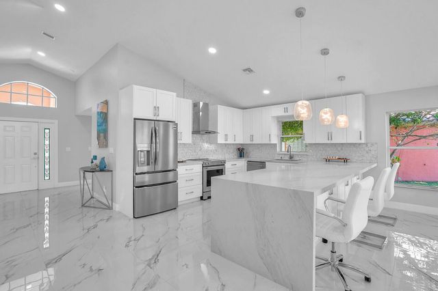 7791 Great Glen Circle, Delray Beach, FL 33446
