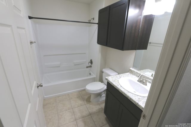 16020 Us Highway 87 W D-1, Adkins, TX 78101