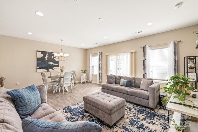 13221 Gadwal Pintail Drive, Charlotte, NC 28262