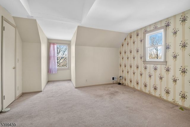 17 Londonderry Dr, Raritan Twp., NJ 08822