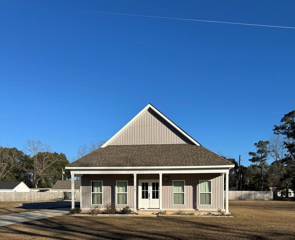 267 Creel Street, Hartford, AL 36344