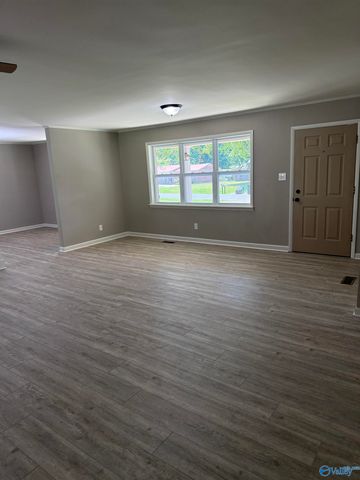 89 Woodland Avenue, Trinity, AL 35673