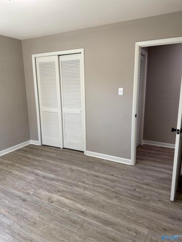 89 Woodland Avenue, Trinity, AL 35673