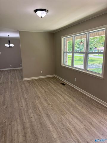 89 Woodland Avenue, Trinity, AL 35673