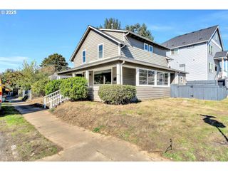 1307 N KILPATRICK St, Portland, OR 97217