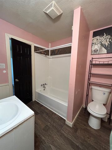 130 CR 3821, Wills Point, TX 75169