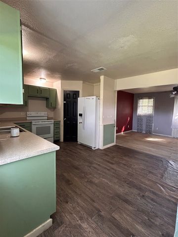 130 CR 3821, Wills Point, TX 75169