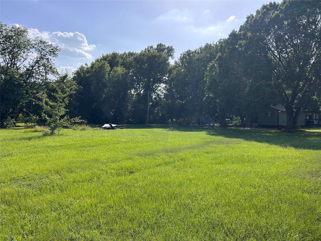 130 CR 3821, Wills Point, TX 75169