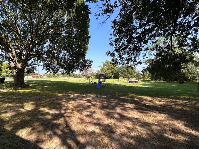 130 CR 3821, Wills Point, TX 75169