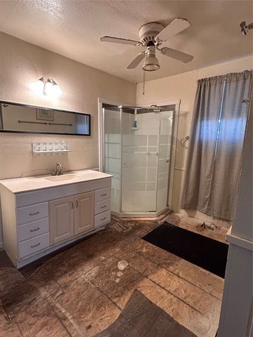 130 CR 3821, Wills Point, TX 75169