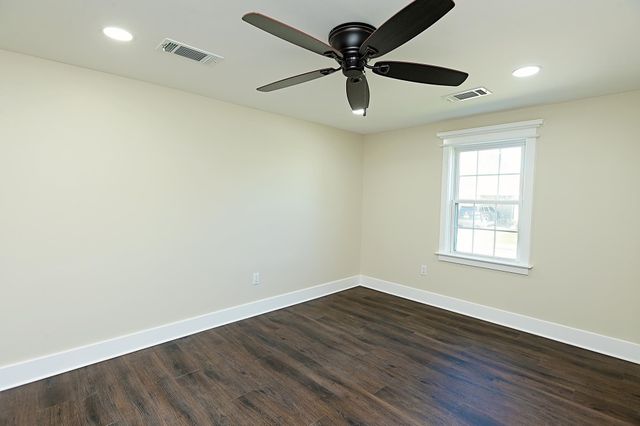 806 Coulon Rd, Thibodaux, LA 70301