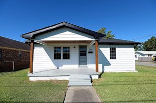 806 Coulon Rd, Thibodaux, LA 70301