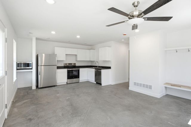 605 N 4TH ST 102, Columbia, MO 65201