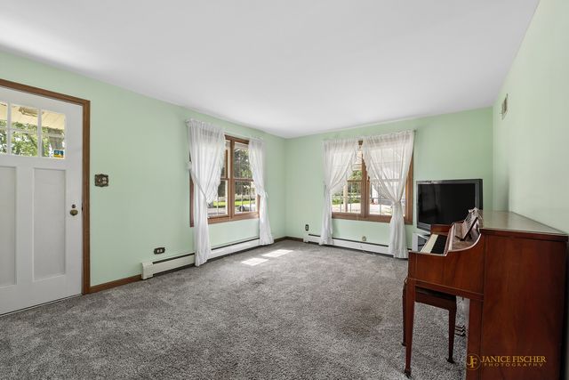 7304 Hiawatha Drive, Wonder Lake, IL 60097